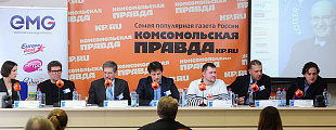 Комсомольская правда: Филипу Котлеру в Москве подарили…нимб! Комсомольская правда: Филипу Котлеру в Москве подарили…нимб!