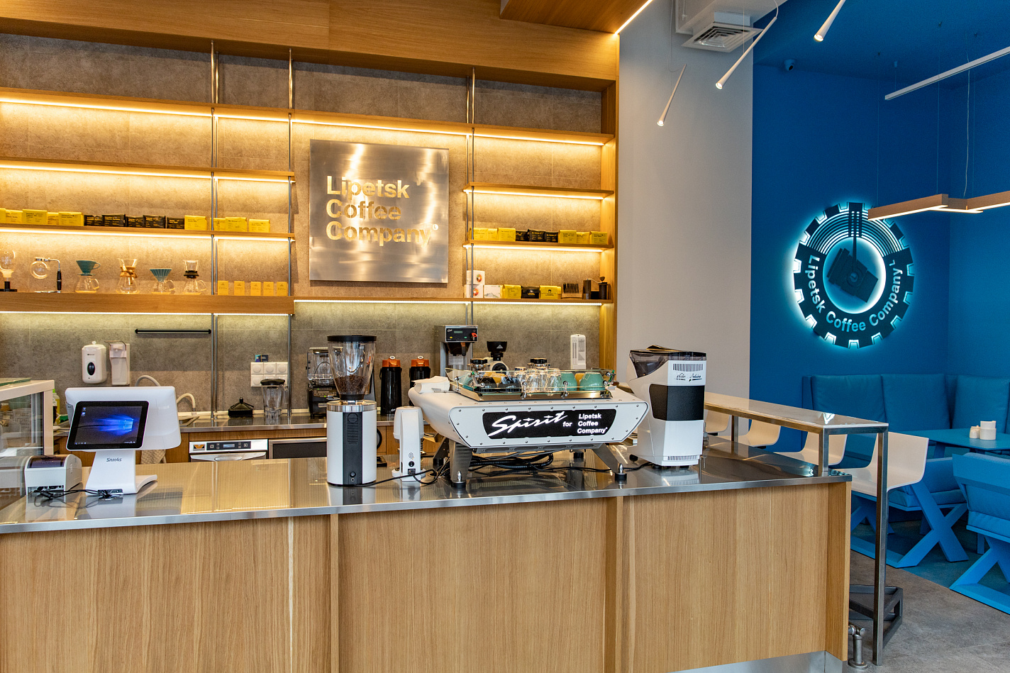 Lipetsk Coffee Company: позиционирование, нейминг, айдентика и брендбук кофейни - Портфолио Depot